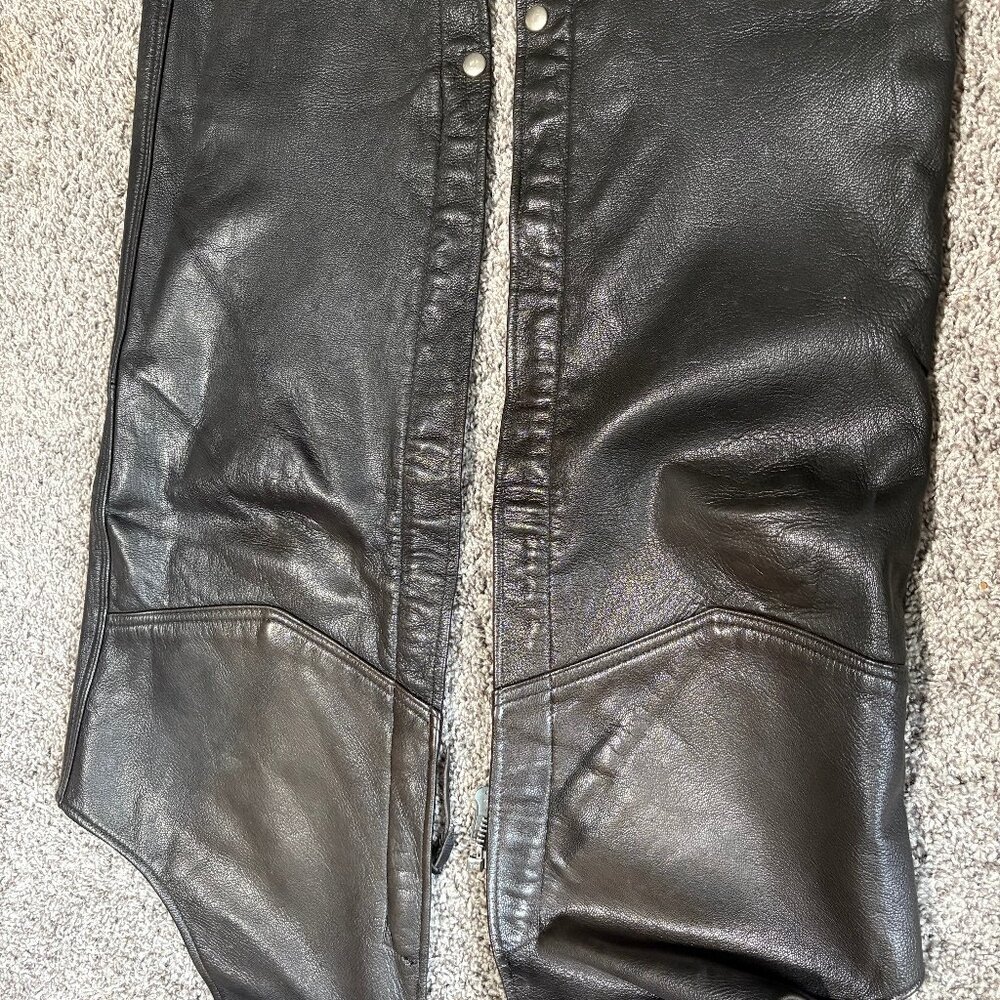 Walter Dyer Leather pocket chaps women's size M preowned